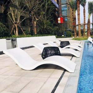 Ghế hồ bơi composite chống nước và chống tia UV