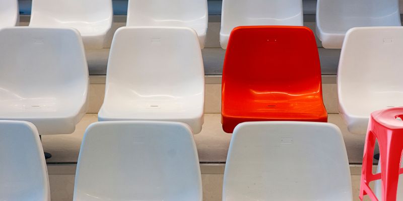 Ghế Nhựa Composite Là Gì - Có Nên Thay Thế Ghế Sắt Không?